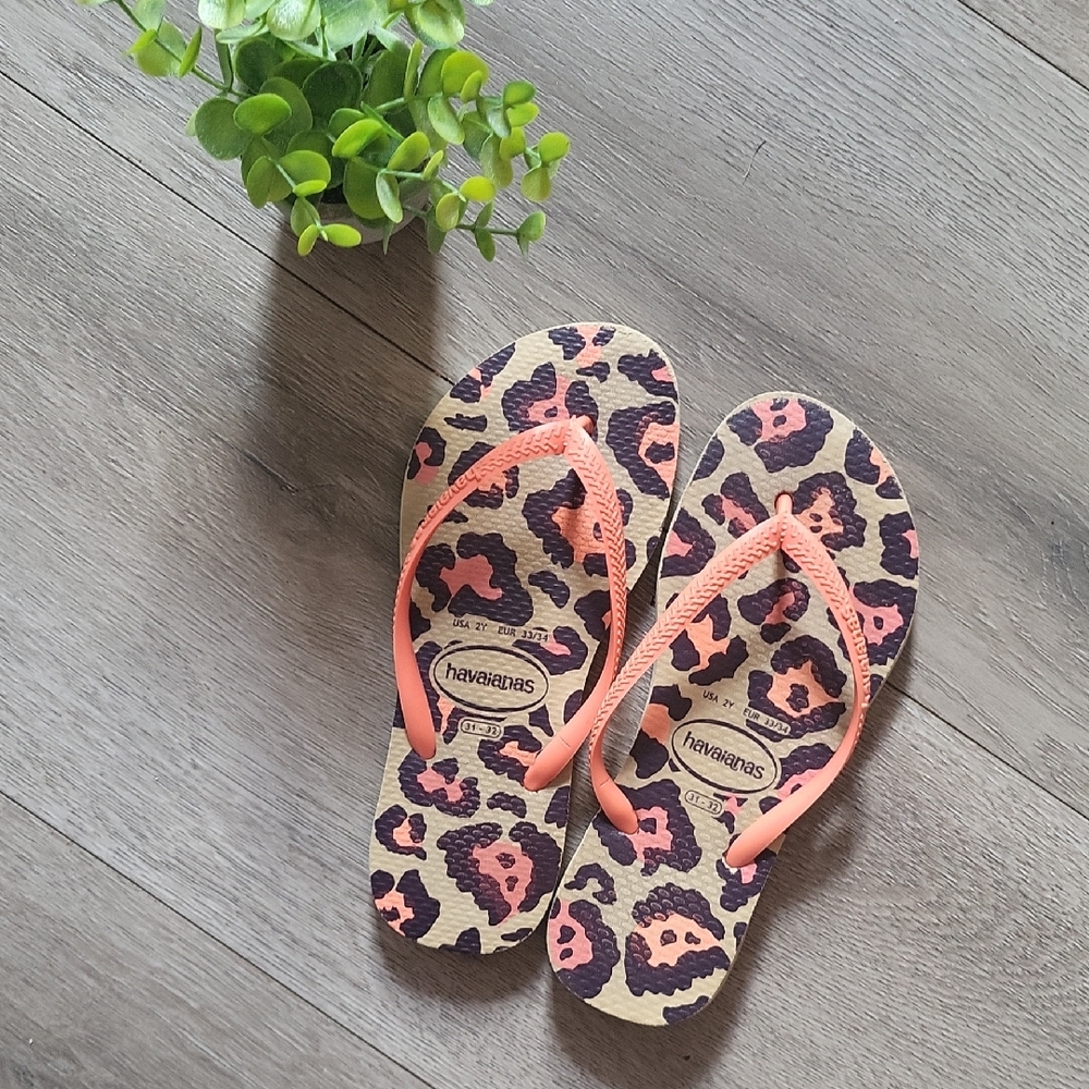 Havaianas l Size 2Y l Leopard Print Flip Flops